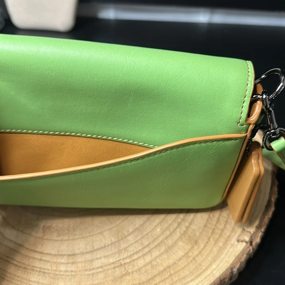 Coach Pistachio Dinky Glovetanned Green Leather Crossbody Shoulder Bag Purse - Picture 7 of 15